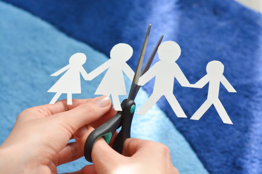 Rozwód rodziców – czy i kiedy szukać pomocy psychologicznej dla dzieci?
